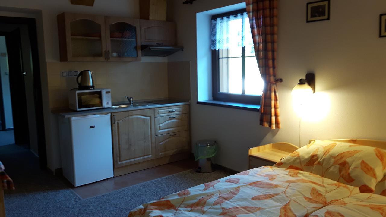 Chata U Tri Sluk Modrava Luaran gambar